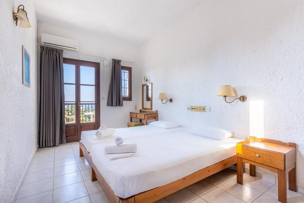 Simple Hotel Hersonissos Sun Bagian luar foto