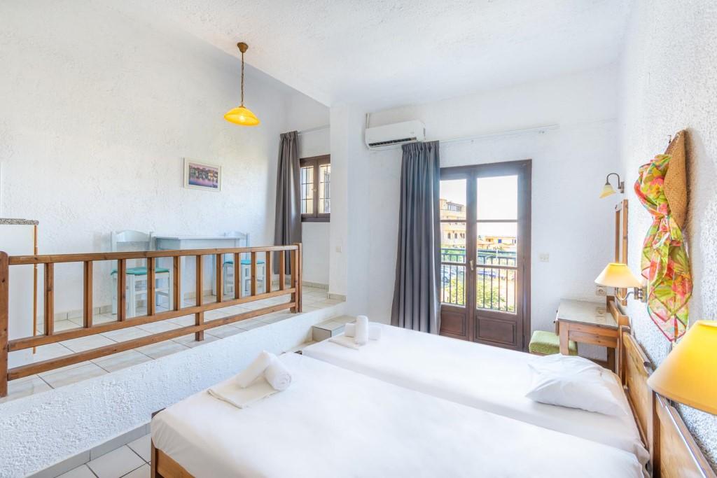 Simple Hotel Hersonissos Sun Bagian luar foto
